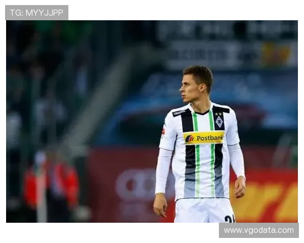 门兴前锋福田师王租借加盟卡尔斯鲁厄 合同含买断条款 门兴前锋福田师王租借加盟卡尔斯鲁厄 合同含买断条款