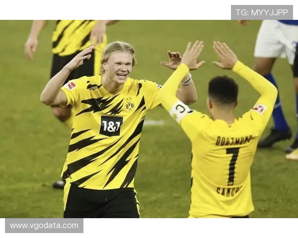 以塞维主席驳斥那不勒斯未提交胡安卢报价称误导球员制造混乱 以塞维主席驳斥那不勒斯未提交胡安卢报价称误导球员制造混乱