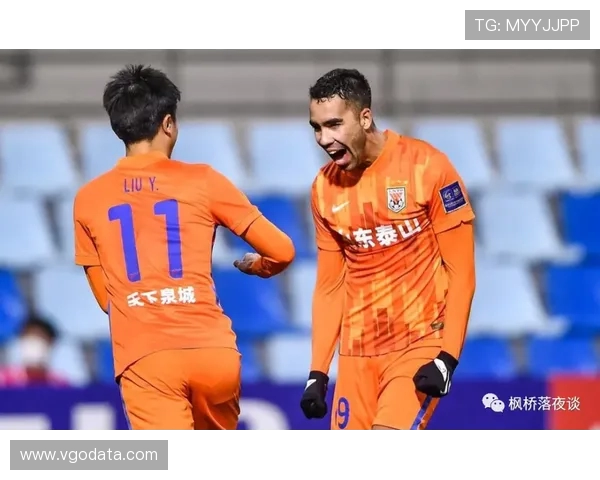 河南4-0领先英博 卡多索贡献1球2助 马亚梅开二度展现锋芒 河南4-0领先英博 卡多索贡献1球2助 马亚梅开二度展现锋芒